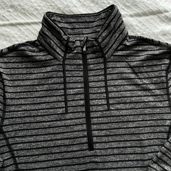 Lululemon Men long sleeve 1/4 zip shirt striped heathered black Medium - Picture 4 of 8